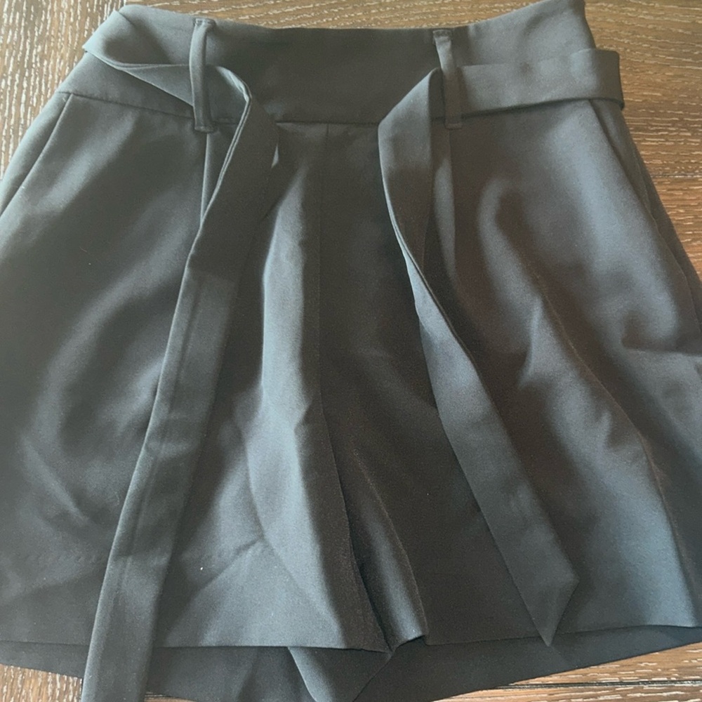 NWT. White House Black Market. Size O Short.